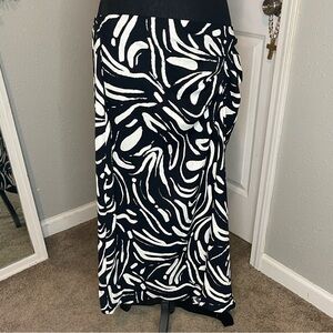 Nine West Black and White Abstract Midi Skirt
